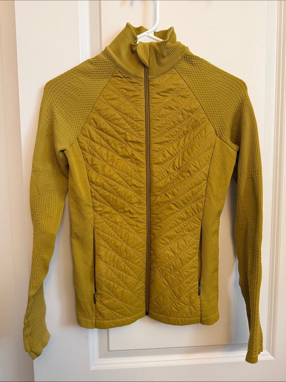 Athleta Women’s Quilted Zip-Up Jacket in Mustard. XS